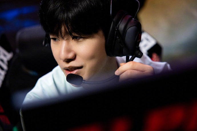 更加重要的 更加重要的