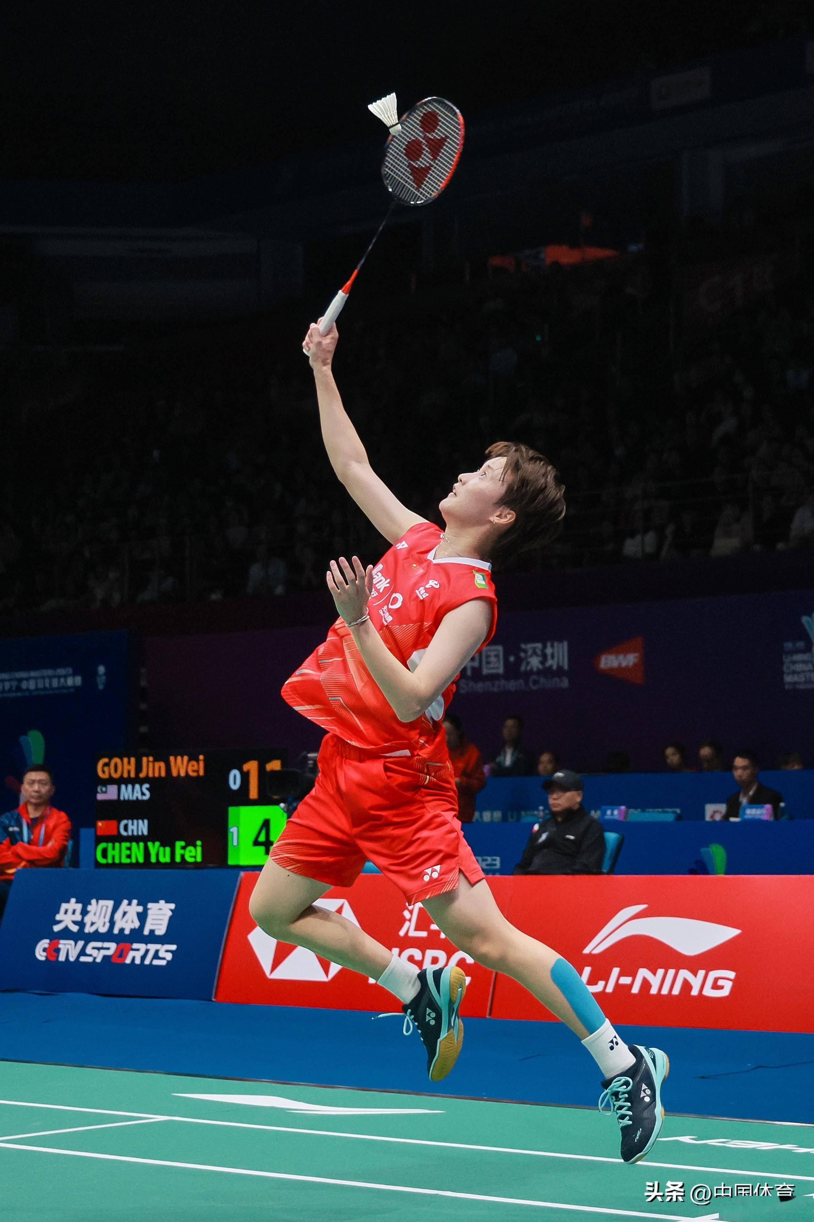 贴近旗杆 贴近旗杆